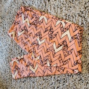 NWOT LuLaRoe TC Leggings Coral/Charcoal